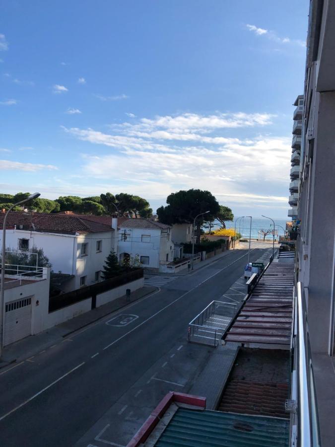 Beta'S Place - Apartamento Primera Linea De Playa Blanes Εξωτερικό φωτογραφία